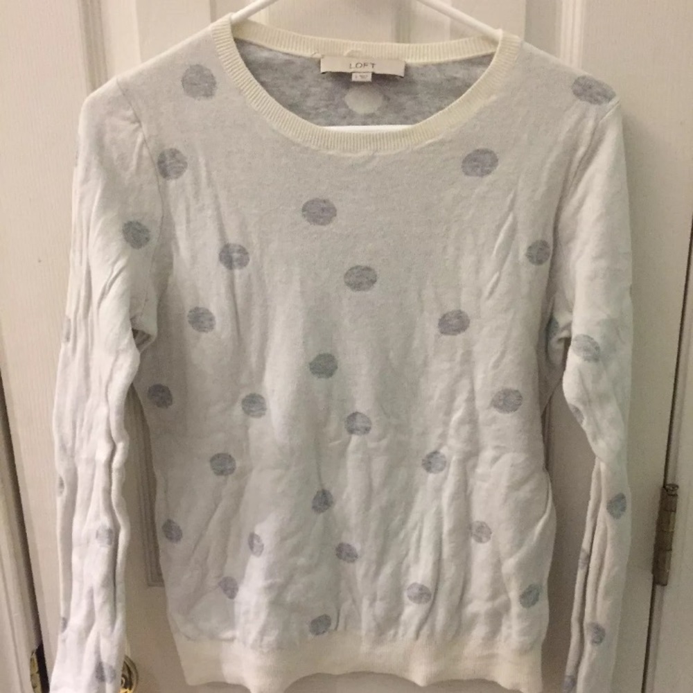 ❌SOLD❌ CReam and Gray Dot Ann Taylor Loft Sweater